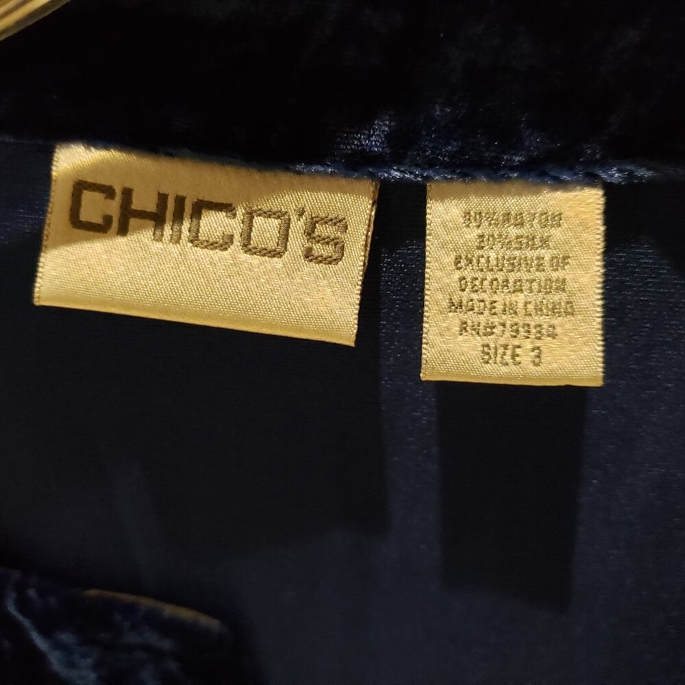 Chico's Blue Velvet Beaded Top - Sz 3 -NWOT - Picture 3 of 4